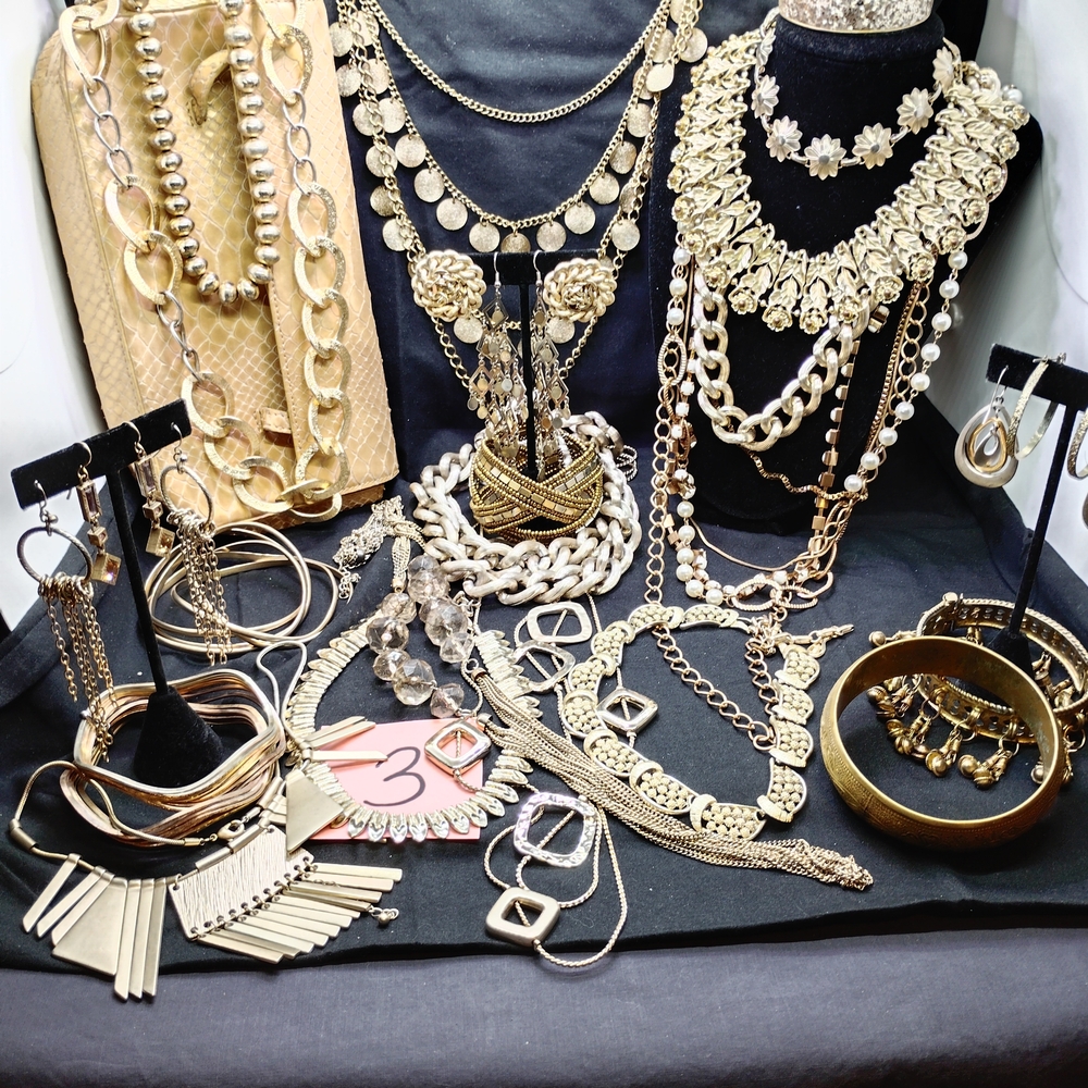 Lot#3 Chic Goldtone Jewelry Collection - Picture 2 of 10